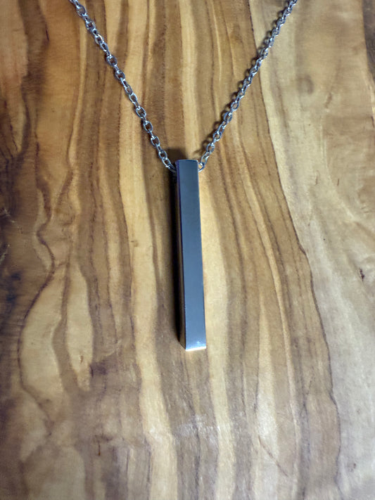 Bar pendant necklace